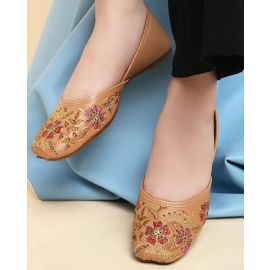 Embroidered & Embellished Juttis